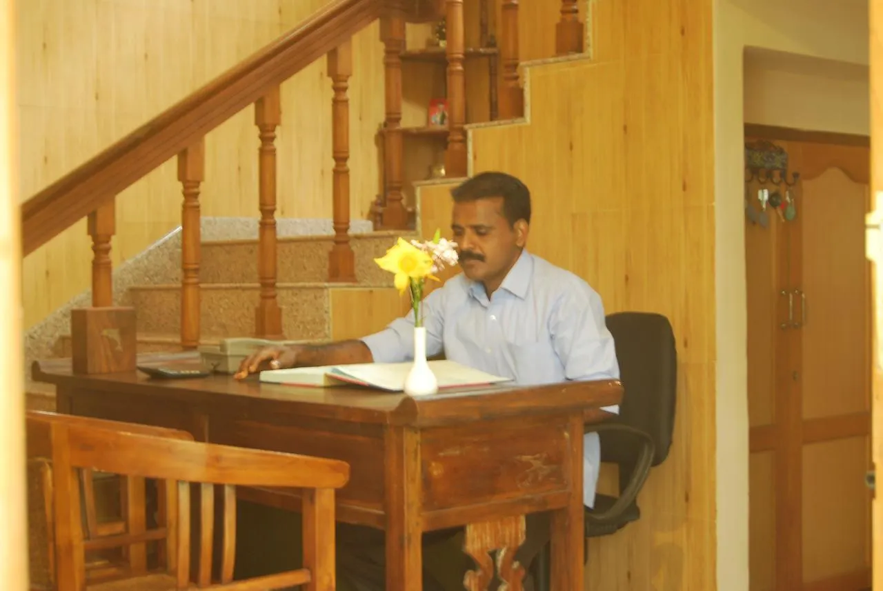 T Cherry Villa Munnar 4*,